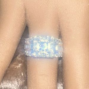 14k white gold diamond engagement ring